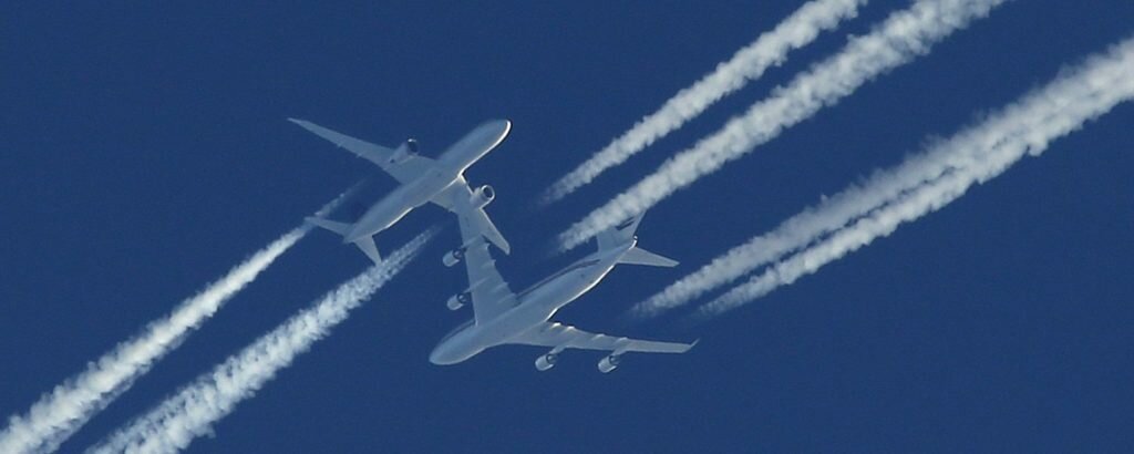 Airliners passing